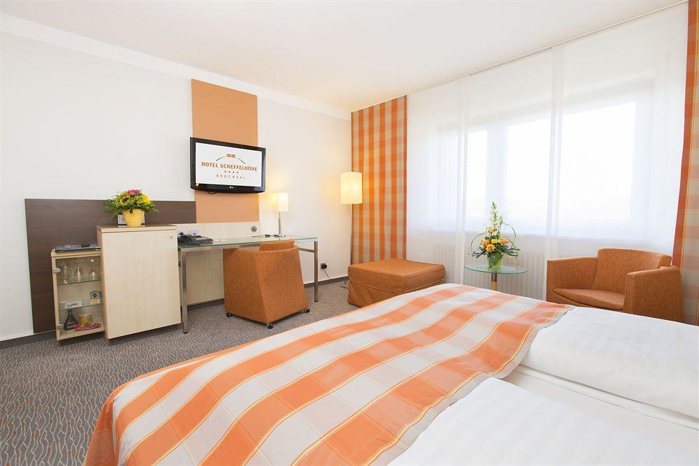 Hotel Scheffelhoehe Брухзаль Экстерьер фото