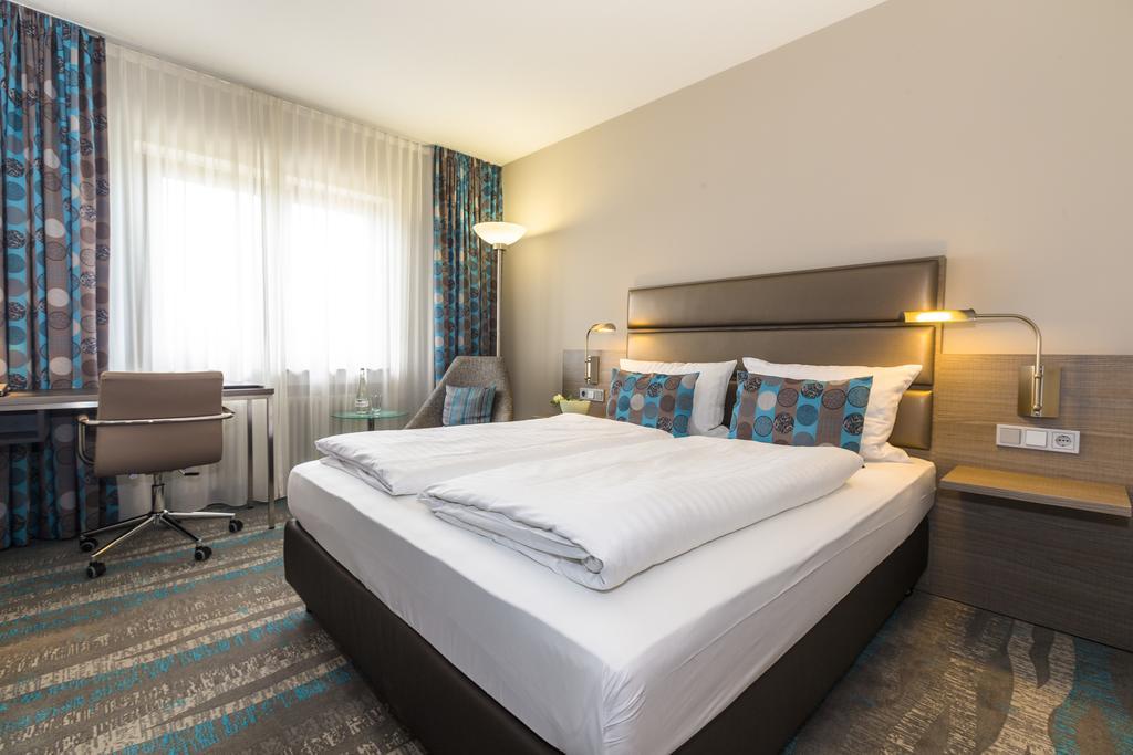 Hotel Scheffelhoehe Брухзаль Экстерьер фото